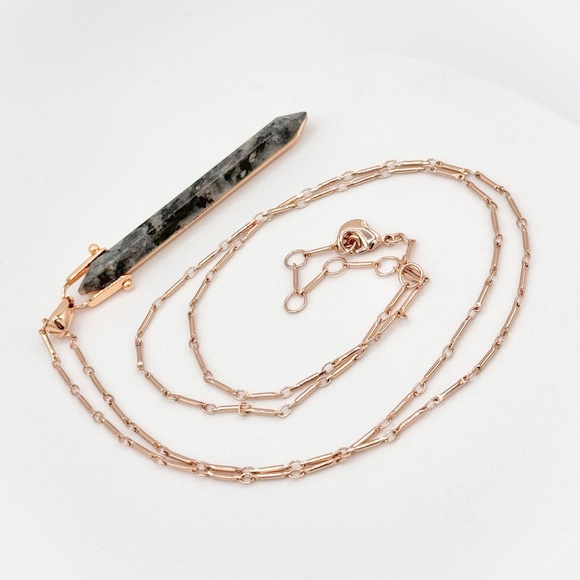 Stella & Dot “Rebel” Larkavite Rose Gold Toned Necklace - Picture 4 of 5